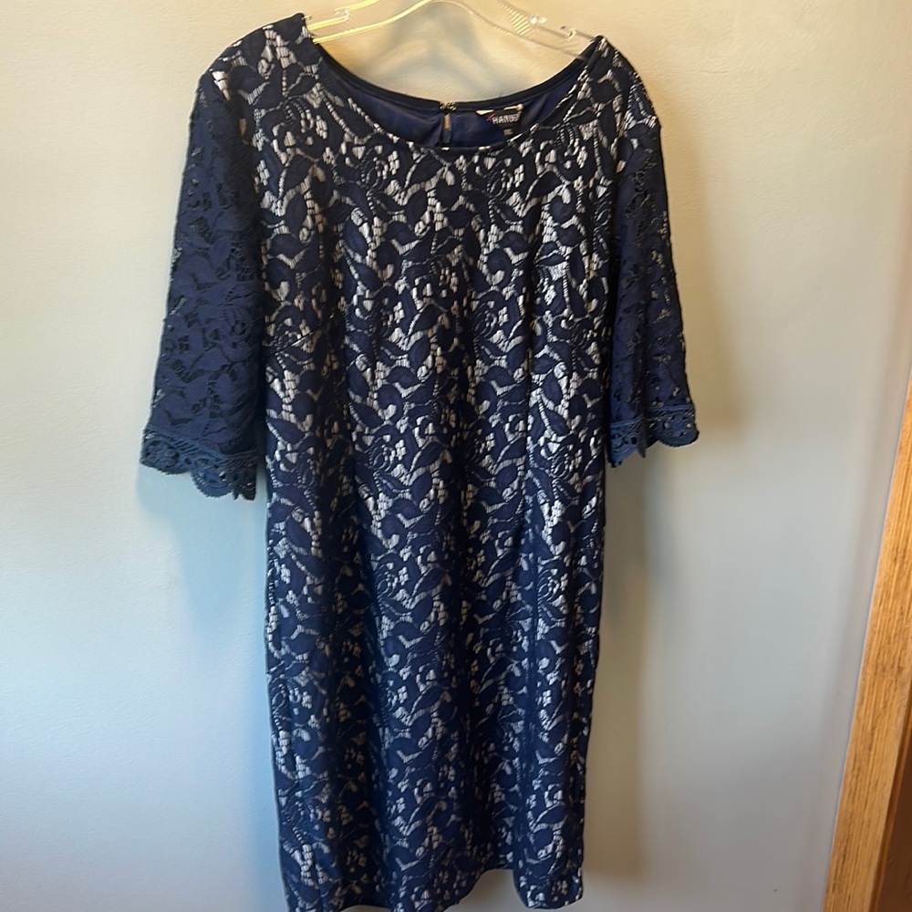 Xxl scoop neck beautiful blue lace dress